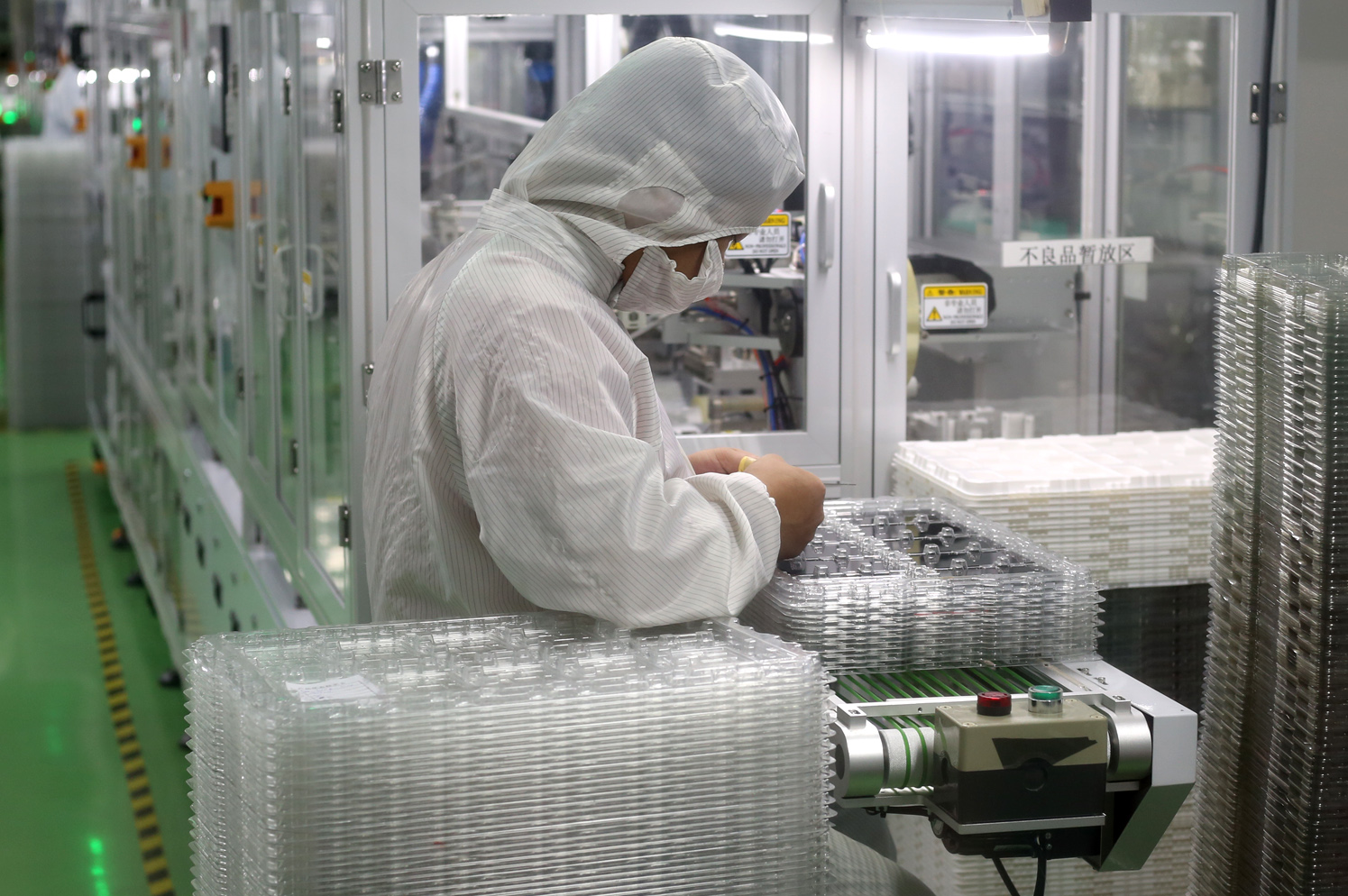 lcd顯示屏廠家 ，不僅僅要質(zhì)量還要服務好【海飛智顯】